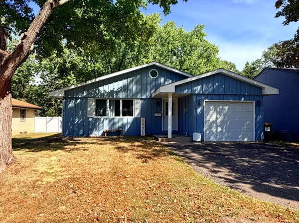 2309 N Upland Crst, Columbia Heights, MN 55421