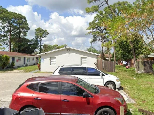 1981 49th Avenue S, West Palm Beach, FL 33415