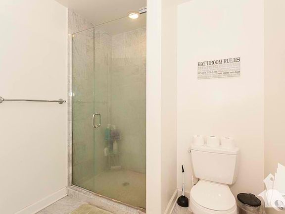 2nd image of 1629 S Prairie Ave Unit 2208C