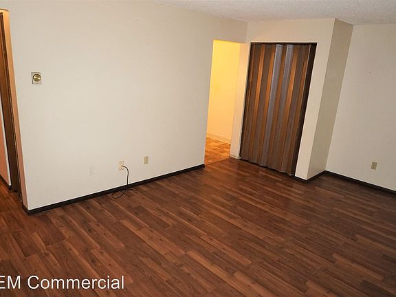 2nd image of 1017 Howe Ave APT 2