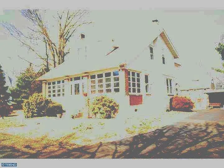 753 Buttonwood Ave photo 1