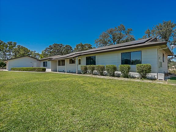 4th image of 22370 Lariat Ln
