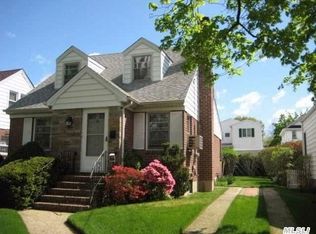 510 N 5th St, New Hyde Park, NY 11040