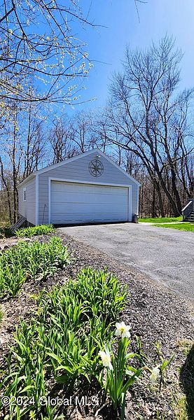 3rd image of 101 Voorheesville Avenue