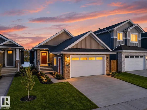 1092 Starling Dr NW, Edmonton, AB T5S 0M5