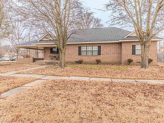 2nd image of 118 W 5th St