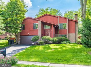 9421 Talisman Dr, Vienna, VA 22182