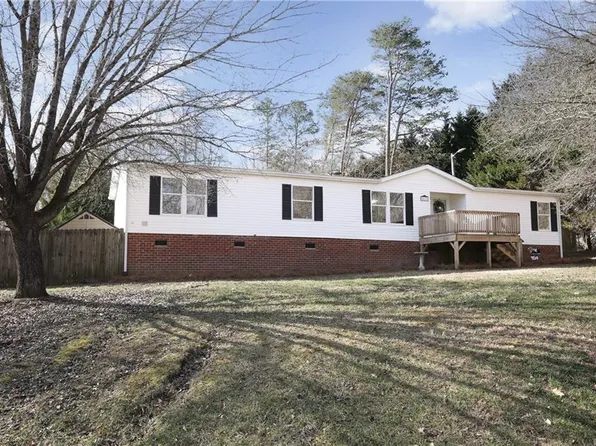 4678 Iron Weed Dr, Mc Leansville, NC 27301