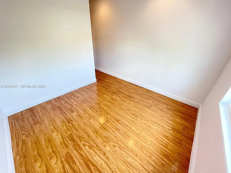 2307 Washington St #4 — Photo 23
