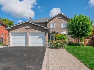 691 Shanahan Blvd, Newmarket, ON L3X 1P8
