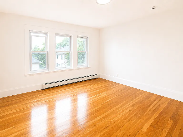 53 Sycamore St #2 — Photo 9