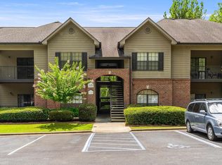 304 Sterling Oaks Dr, Birmingham, AL 35244