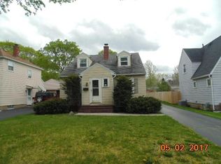 87 Winfield Rd, Rochester, NY 14622