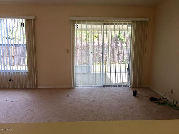 2nd image of 570 Buttonwood Dr