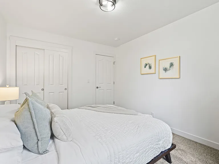 2955 W Stephanie Ct — Photo 41