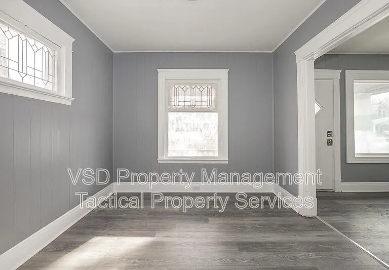 11429 Lardet Ave #UP — Photo 13