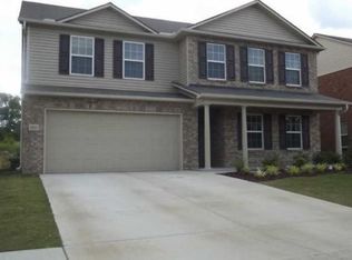 1035 Fulman Rd, Hendersonville, TN 37075