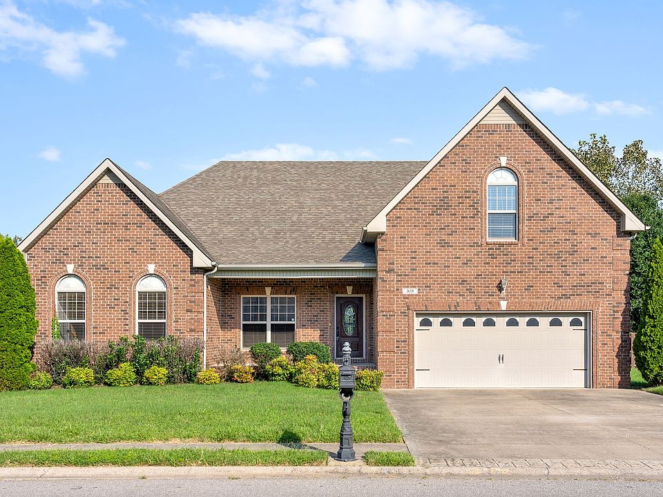 1st image of 979 Terraceside Cir