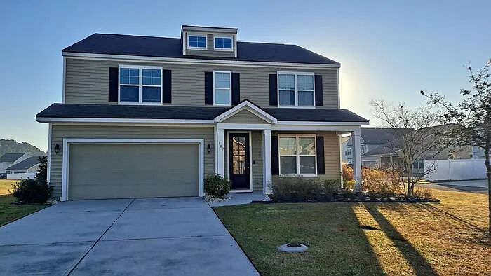 5 bed, 3.0 bath, 3004 sqft, $2,500 — Photo 1