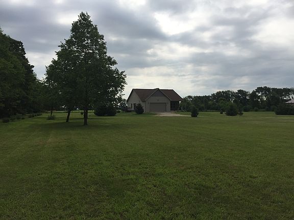 Front View of Huge Yard