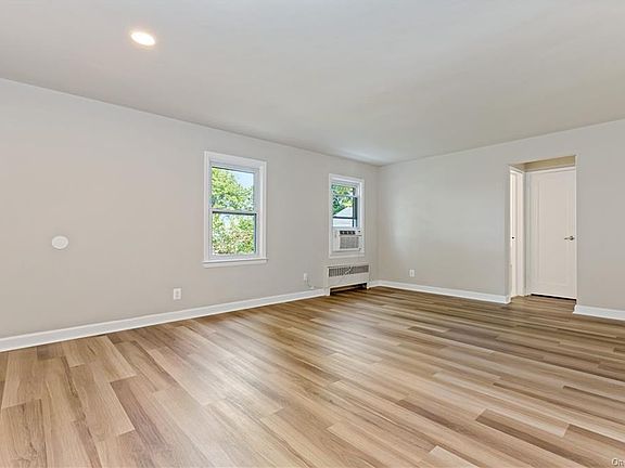 2nd image of 120 N Broadway APT 10B