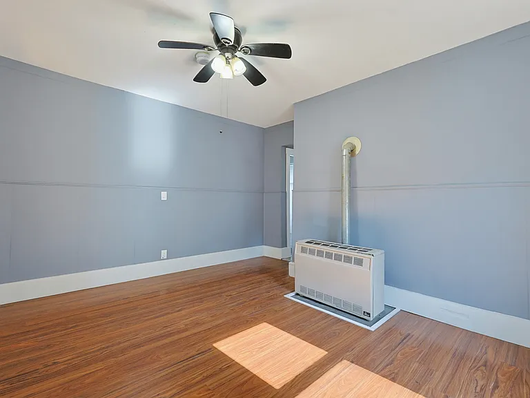 12-12R Granite St #2 — Photo 12
