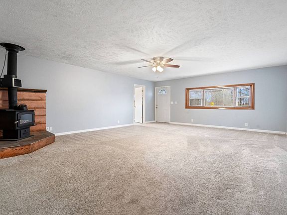 5th image of 6038 S New Columbus Rd