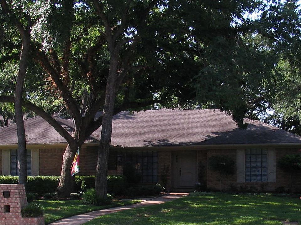 1st image of 400 Washington Dr