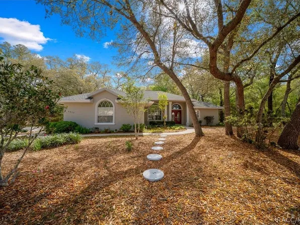 8859 N Amboy Dr, Citrus Springs, FL 34433