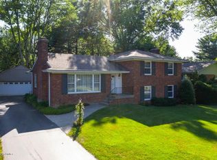 3304 Hillvale Rd, Barbourmeade, KY 40241