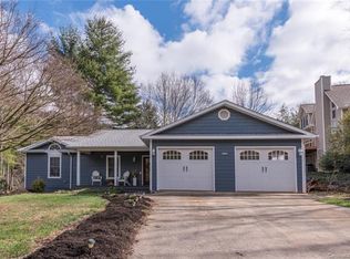 45 Forest Lake Dr, Asheville, NC 28803