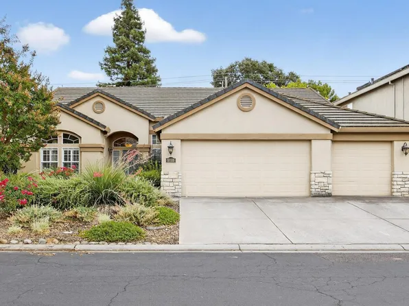 5115 Whisper Oaks Ln, Carmichael, CA 95608