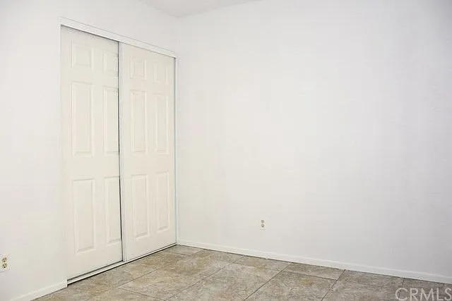 5025 Kensington Way — Photo 9