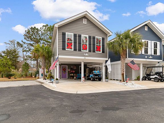 2nd image of 220 Kings Crossing Loop