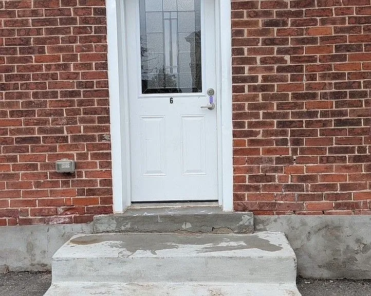 44 Main St N #6 — Photo 4