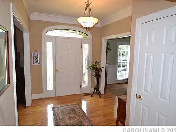 2nd image of 8709 Kentucky Derby Dr