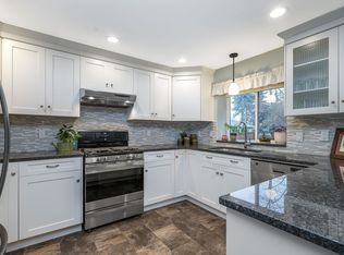 12020 Dover St, Maple Ridge, BC V2X7X8