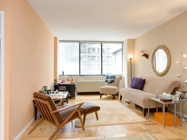 62 West 62nd Street image 1 of 5