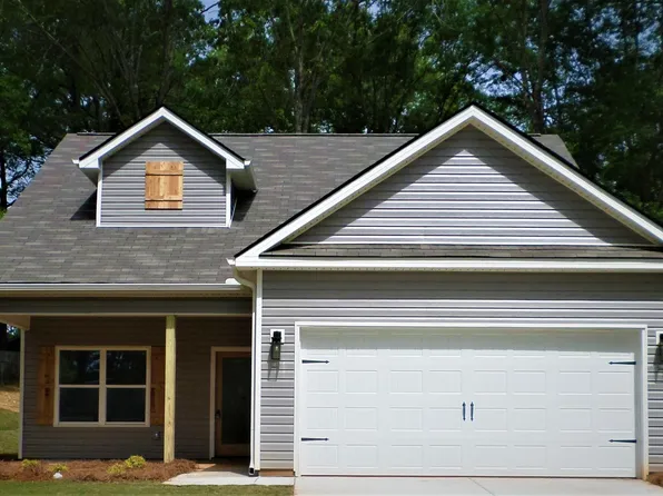 207 Needlecrest Dr, Gray, GA 31032