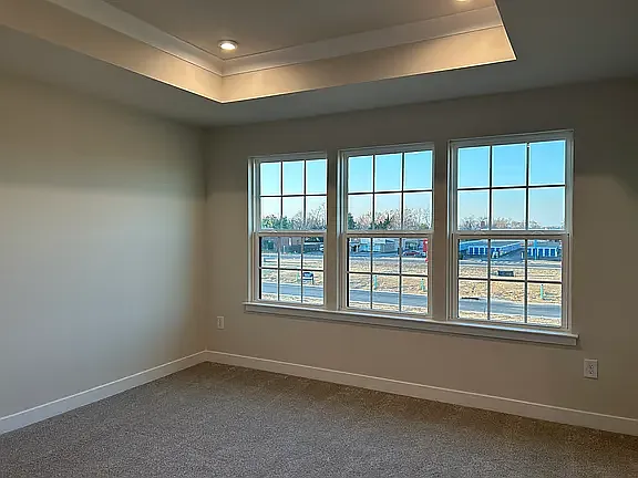 3 bed, 2123 sqft, $2,995 — Photo 3