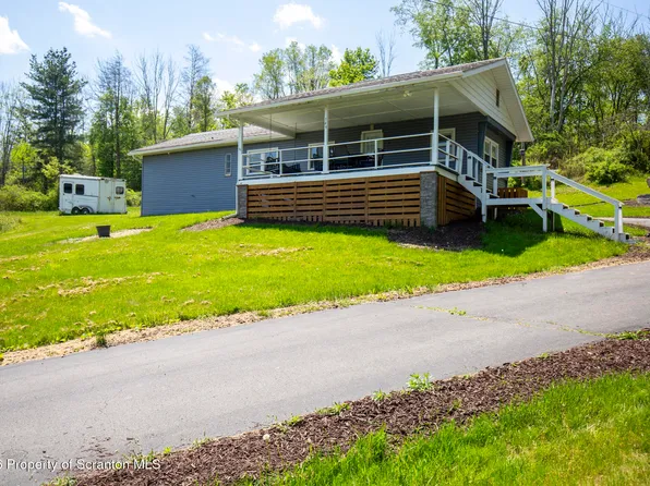 549 Lakeview Dr, Kingsley, PA 18826