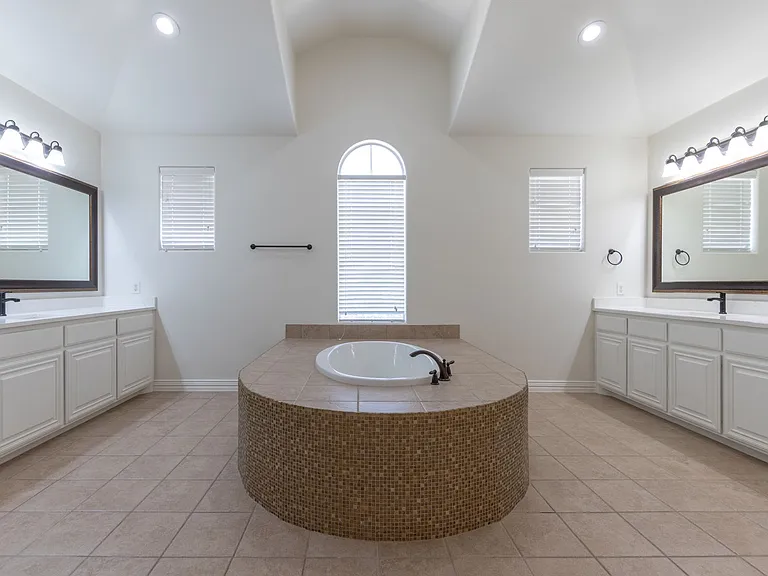 2645 Villa Di Lago Dr #4 — Photo 31