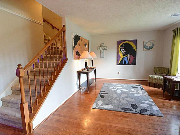 4th image of 15510 Richford Dr