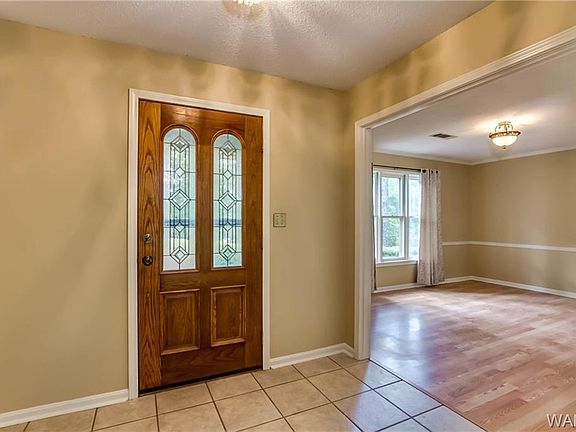 4th image of 1927 Mountainbrook Dr