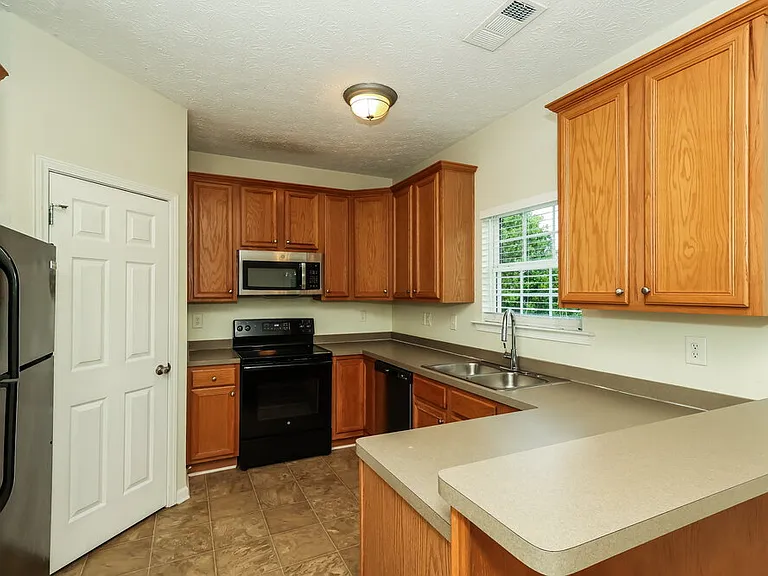 27 Palladio Way — Photo 9