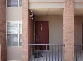 5th image of 4433 Stanton St #404