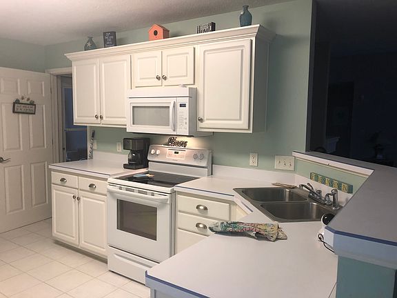 4th image of 9129 E Windsor Dr
