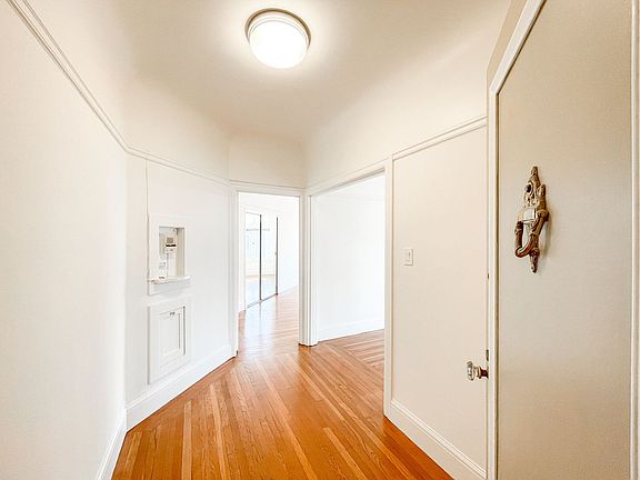 3rd image of 98 Cervantes Blvd APT 6