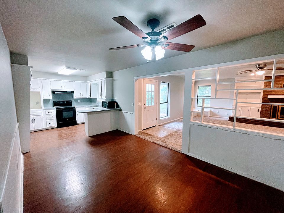 Dining/Kitchen