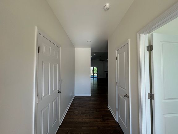 3rd image of 211 Addlestone Cir